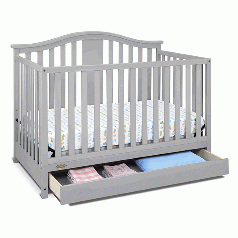 Best Baby Cribs for Small Spaces and Apartments [2021]